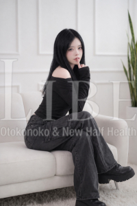 栞愛木あかり
